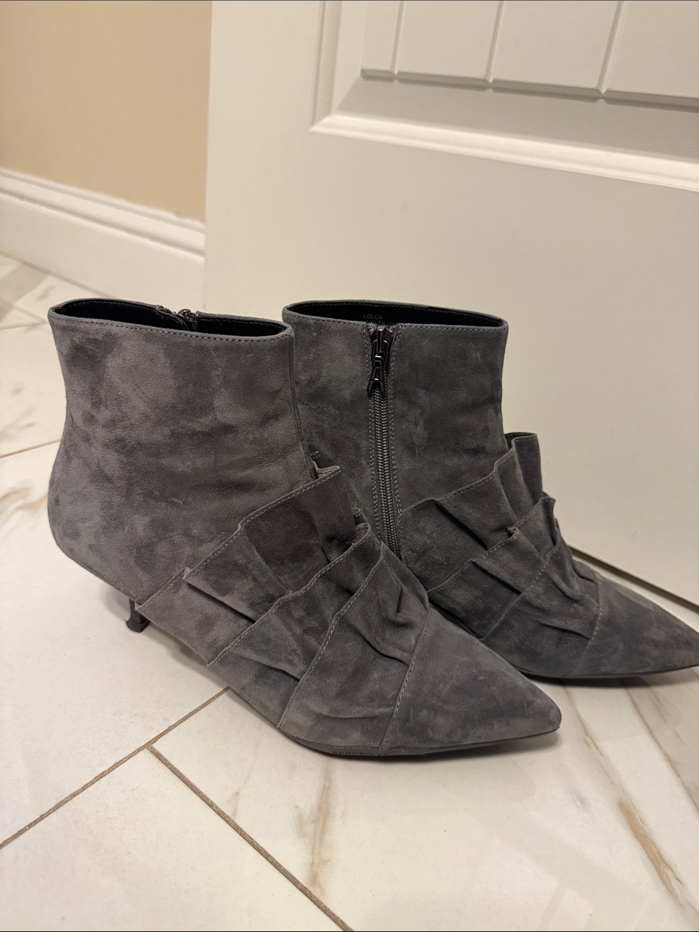 Aerosoles- Women’s LOLOA dark grey ankle boots.
